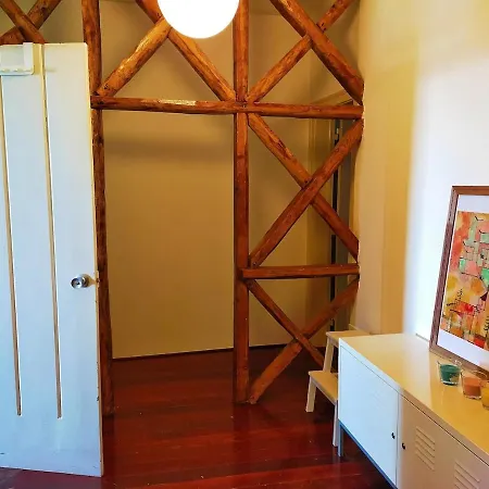 Terrace At Typical Bica And Chiado Διαμέρισμα *